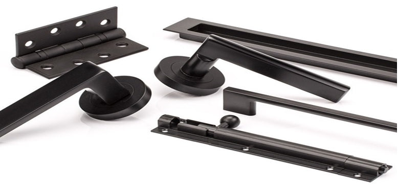 4 X Heavy Duty Laiton Plaqué J Crochets 3 Trous 80 Mm – Contenir Jusqu'à 35 Kg (chaque Crochet